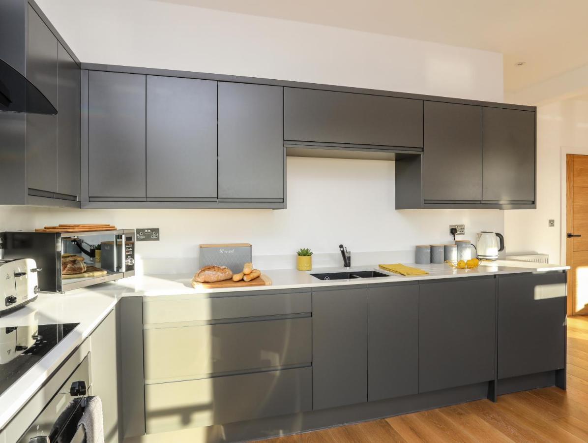 Bryn Min Manton Penthouse Apartment เคอร์นาวอน ภายนอก รูปภาพ